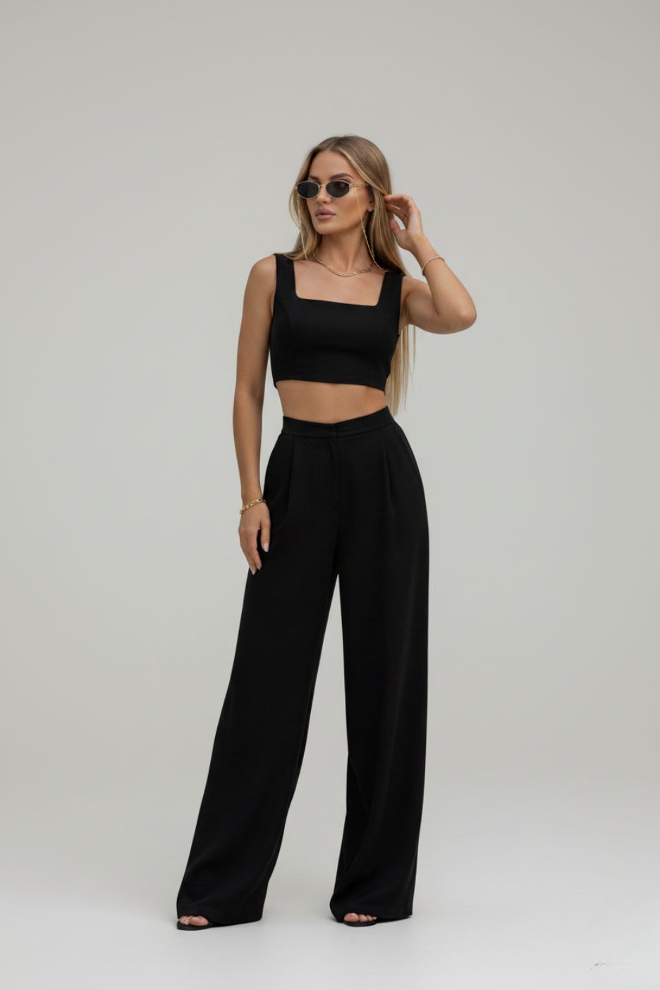 Amia set Noemi luxury womenswear brand